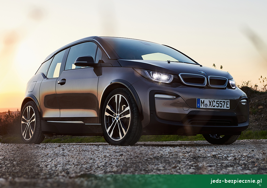 Wezwania do serwisów - Wadliwy mechanizm oparcia w BMW i3